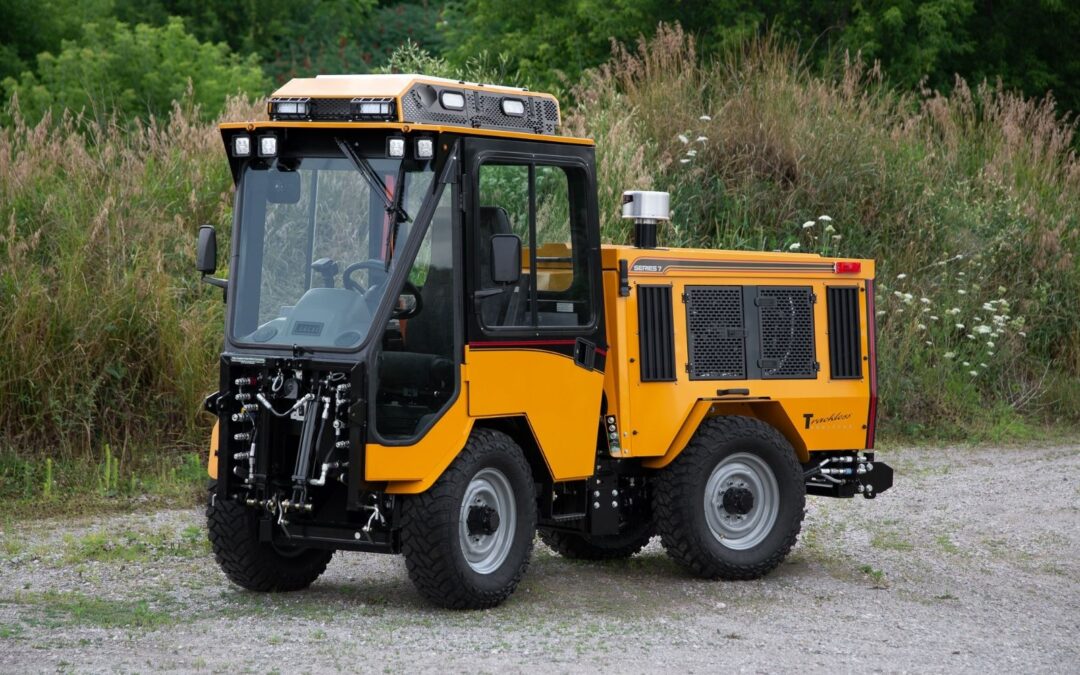 Trackless MT7 Municipal Tractor