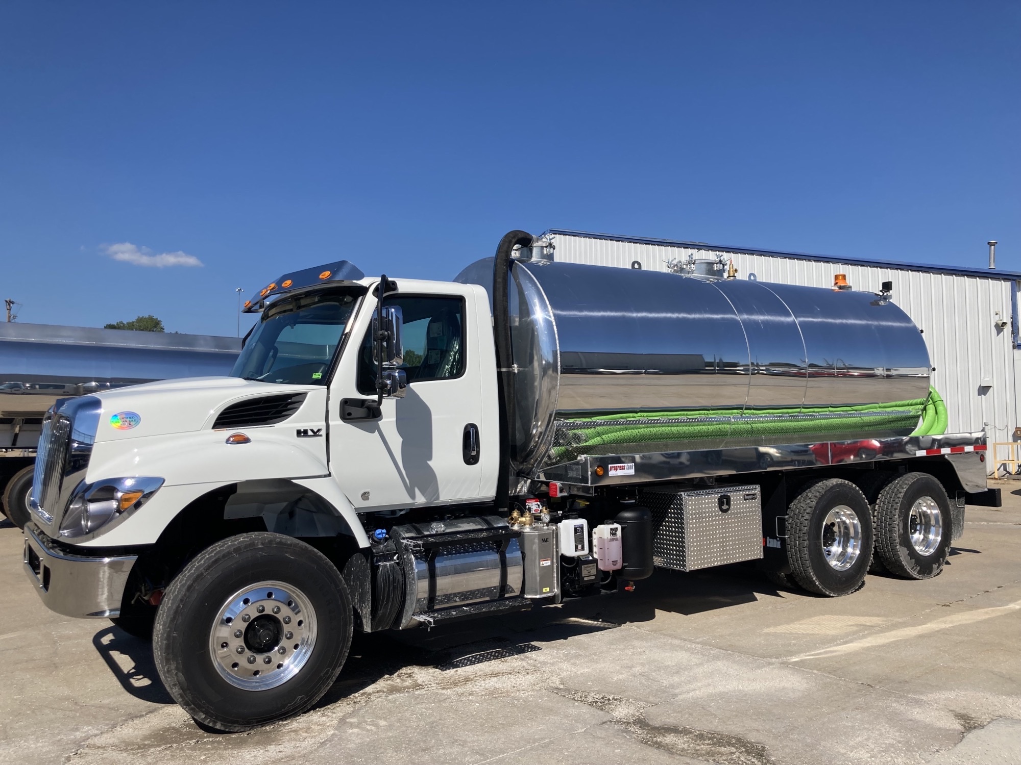 Progress 4,000 Gallon Septic Truck – 1CPT AL W/ 2025 INTERNATIONAL HV607