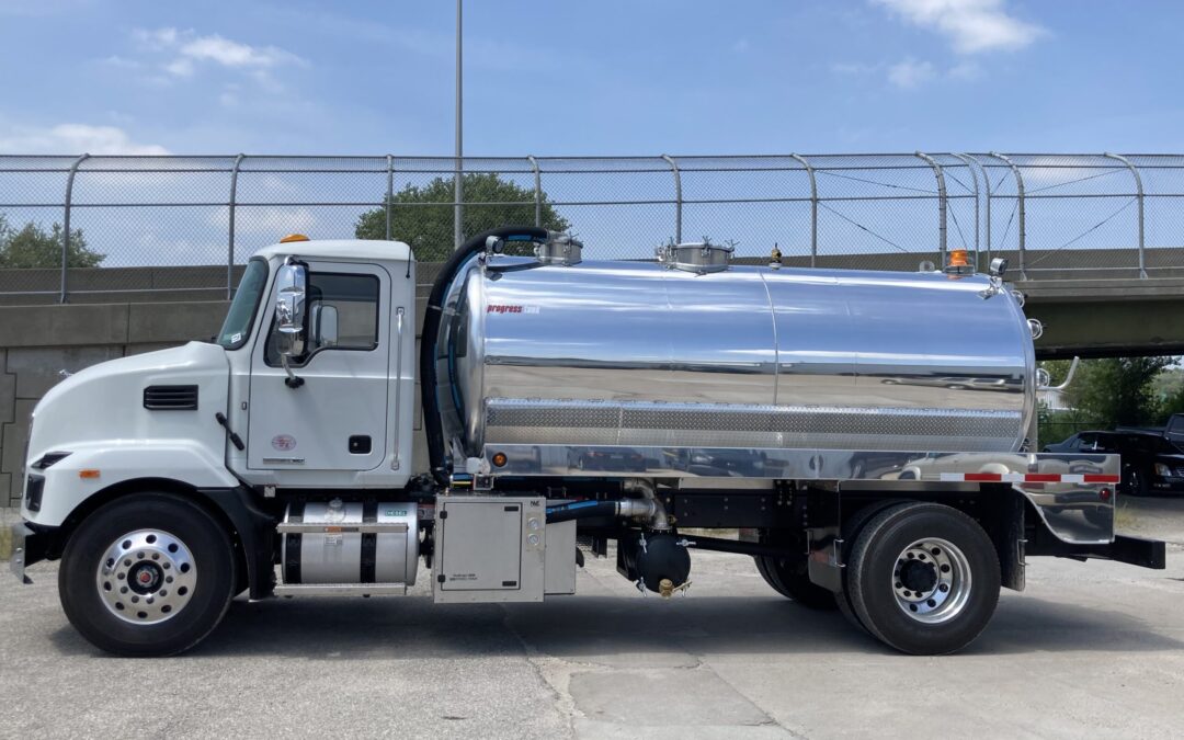 Progress 2,500 Gallon Septic Truck – 1CPT AL W/ 2026 MACK MD7