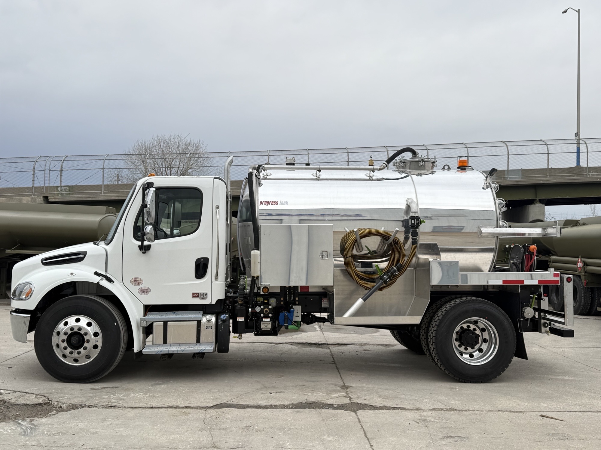 Progress 2,000 Gallon Portable Restroom Truck – 2CPT AL W/ 2026 FREIGHTLINER M2 PLUS